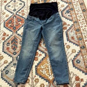 Signature Levi Strauss maternity skinny jeans, XL